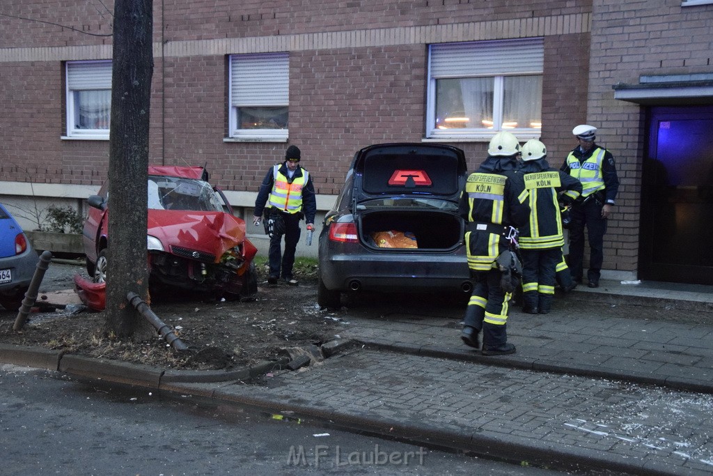 VU Koeln Porz Mitte Hauptstr P121.JPG - Miklos Laubert